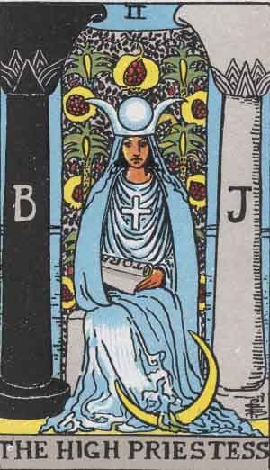 Significado da carta A Sacerdotisa no Tarot Carta A Sacerdotisa no Tarot - mulher misteriosa entre dois pilares com véu